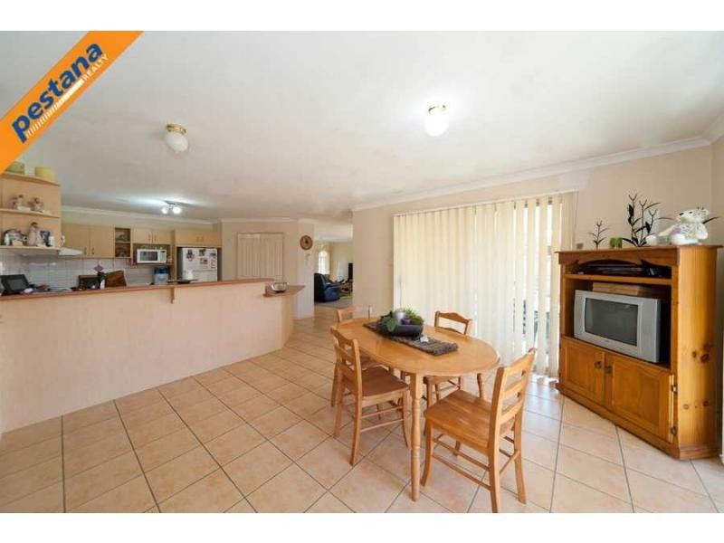 13 Meadowbrook Drive, Meadowbrook QLD 4131