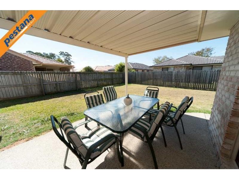 13 Meadowbrook Drive, Meadowbrook QLD 4131
