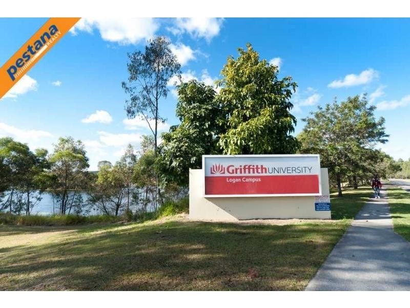 13 Meadowbrook Drive, Meadowbrook QLD 4131