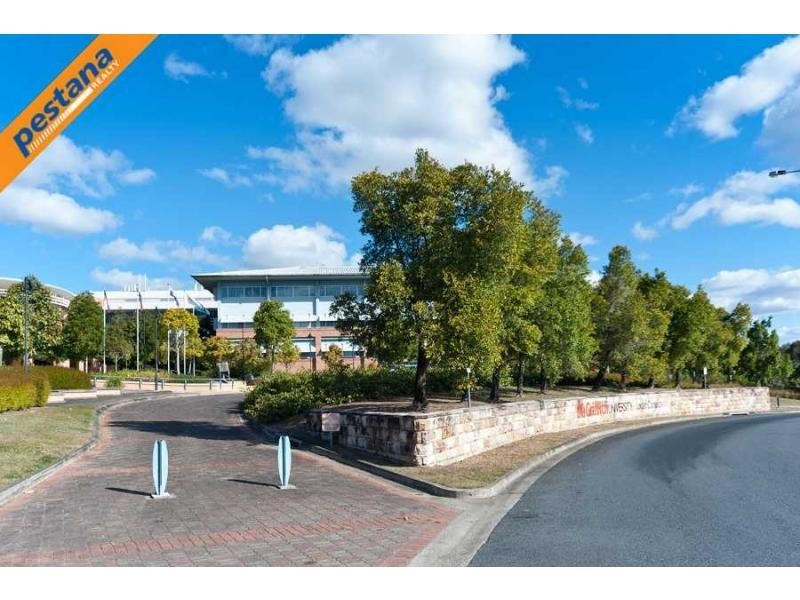 13 Meadowbrook Drive, Meadowbrook QLD 4131