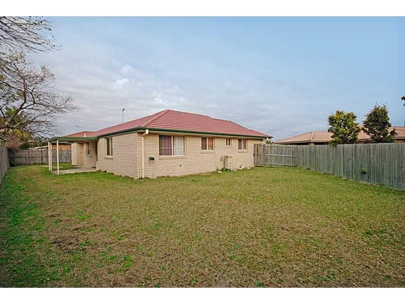 4 Saale Court, Meadowbrook QLD 4131