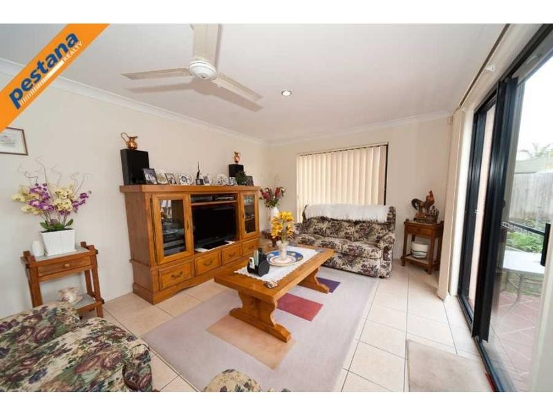 9 Allenby Drive, Meadowbrook QLD 4131