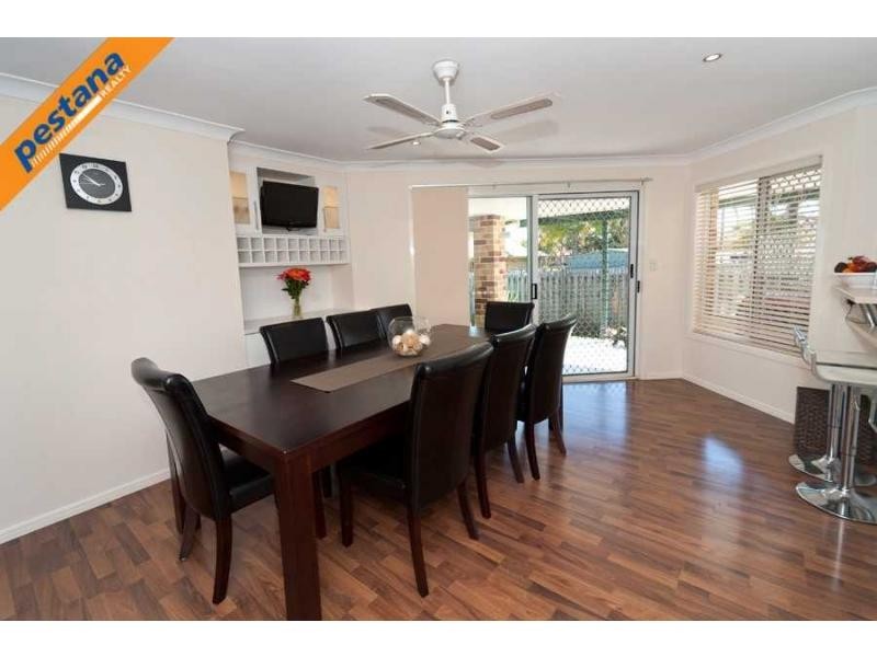 5 Crozier Crescent, Meadowbrook QLD 4131