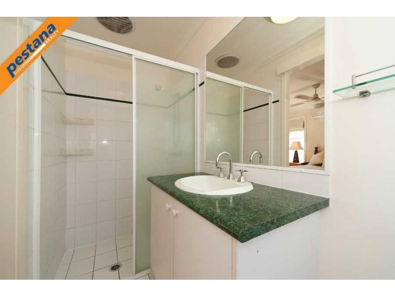 5 Crozier Crescent, Meadowbrook QLD 4131