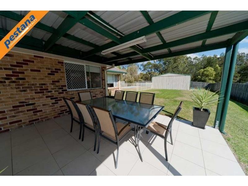5 Crozier Crescent, Meadowbrook QLD 4131