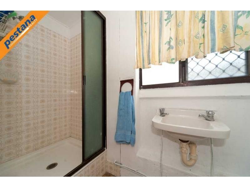 23 Ham Road, Mansfield QLD 4122