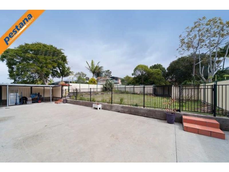 23 Ham Road, Mansfield QLD 4122