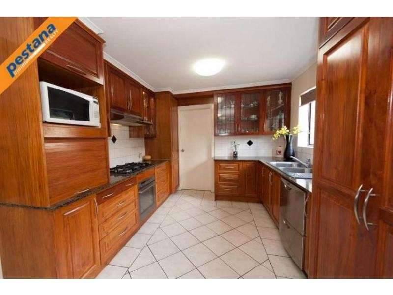 23 Ham Road, Mansfield QLD 4122