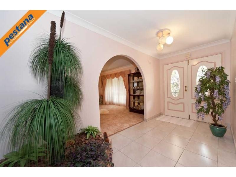 105 Passerine Drive, Rochedale South QLD 4123