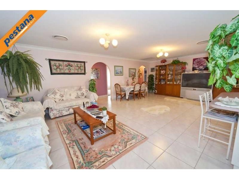 105 Passerine Drive, Rochedale South QLD 4123