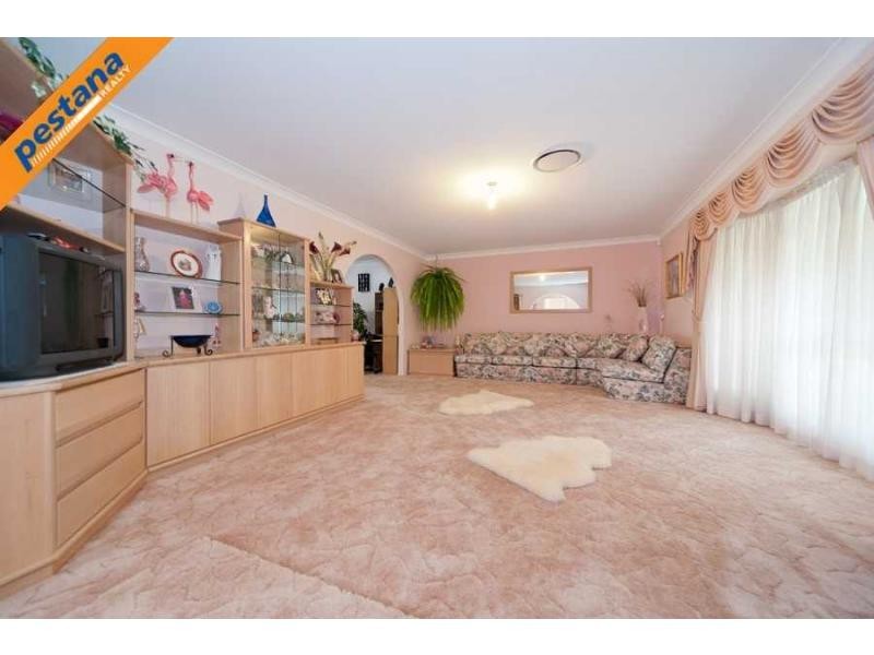 105 Passerine Drive, Rochedale South QLD 4123