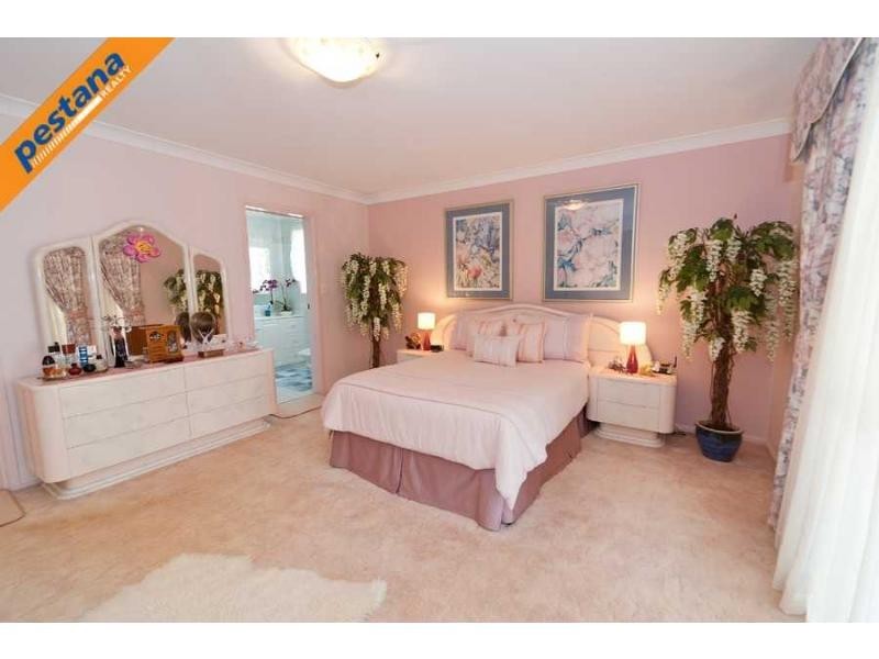 105 Passerine Drive, Rochedale South QLD 4123