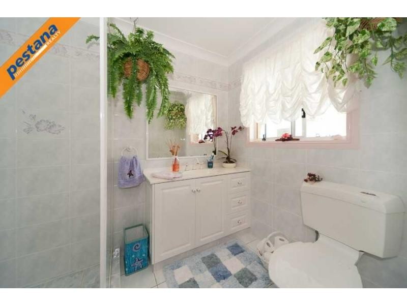 105 Passerine Drive, Rochedale South QLD 4123