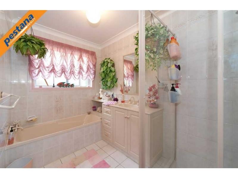 105 Passerine Drive, Rochedale South QLD 4123