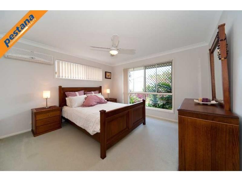10 Cressbrook Court, Meadowbrook QLD 4131