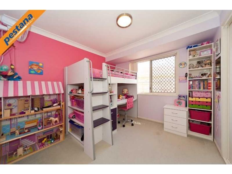 10 Cressbrook Court, Meadowbrook QLD 4131