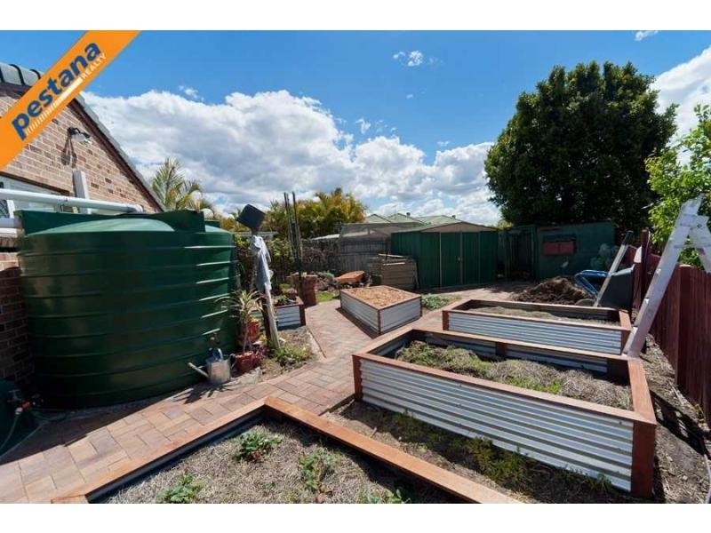 10 Cressbrook Court, Meadowbrook QLD 4131