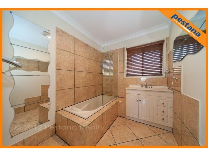 138 Springwood Road, Rochedale South QLD 4123
