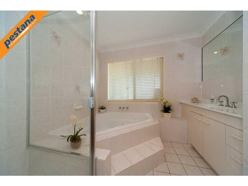 6 Tivoli Court, Rochedale South QLD 4123