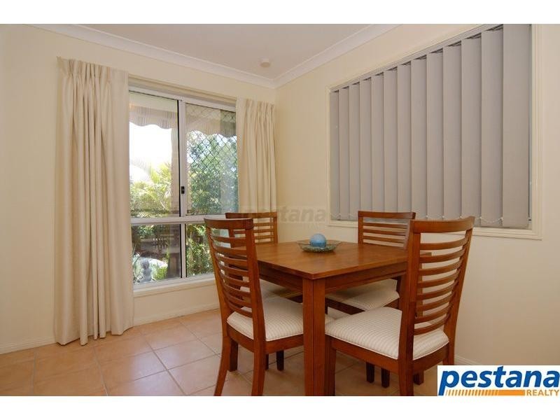 20 Lithfield Place, Loganholme QLD 4129