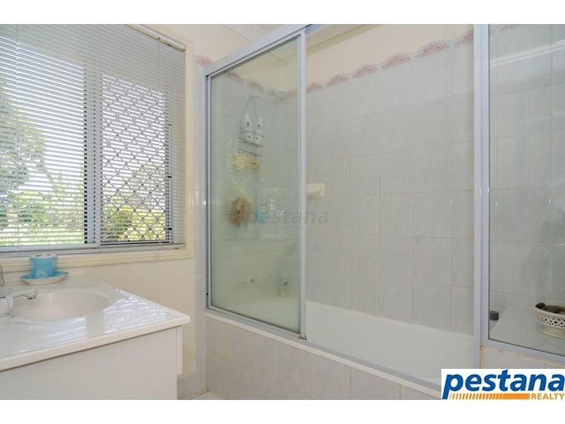 20 Lithfield Place, Loganholme QLD 4129
