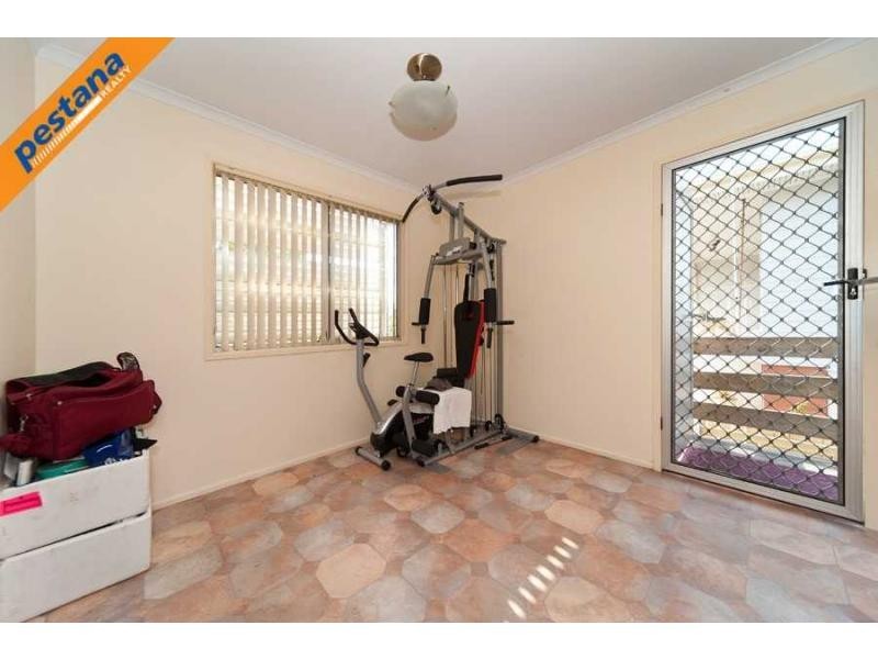 2 Mawarra Street, Kingston QLD 4114