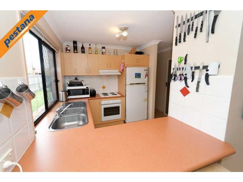 14 Links Avenue, Meadowbrook QLD 4131