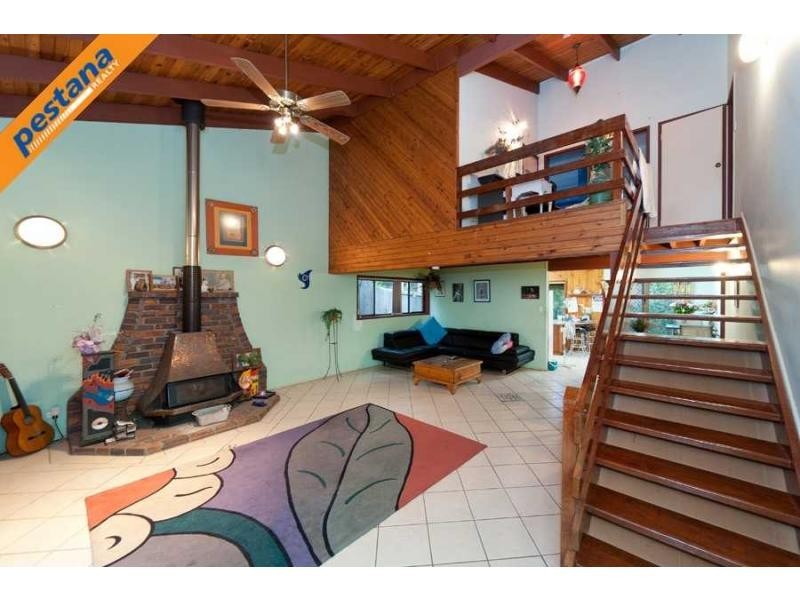 10 Lewina Street, Daisy Hill QLD 4127