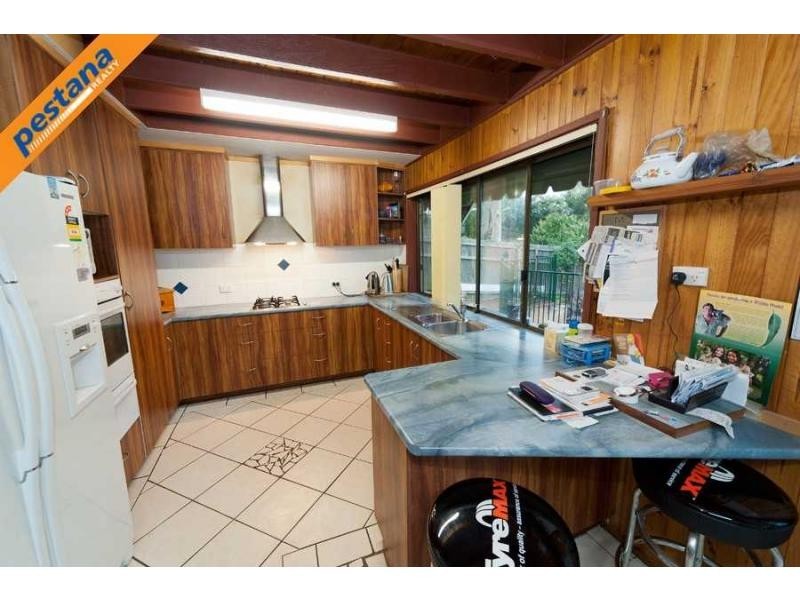 10 Lewina Street, Daisy Hill QLD 4127