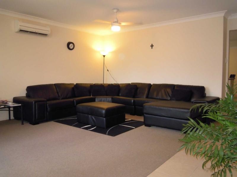 10 Chantilly Court, Loganlea QLD 4131