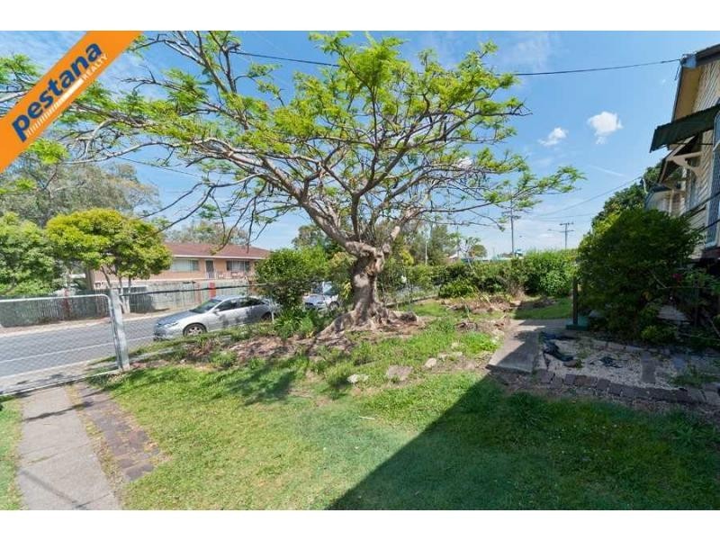 16 North Road, Woodridge QLD 4114
