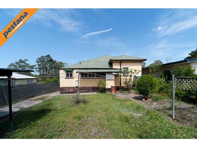16 North Road, Woodridge QLD 4114