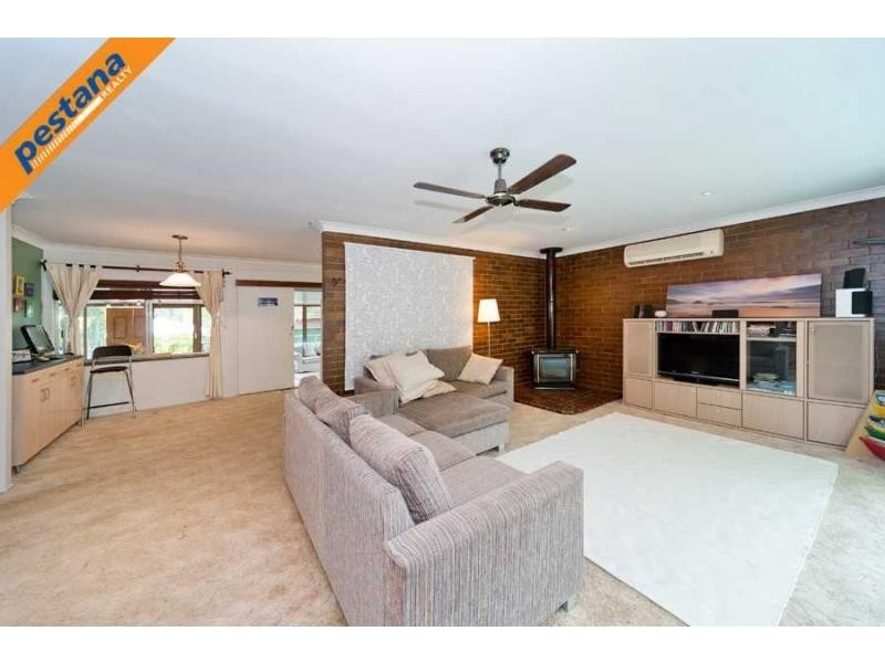 9 Eloise Avenue, Springwood QLD 4127