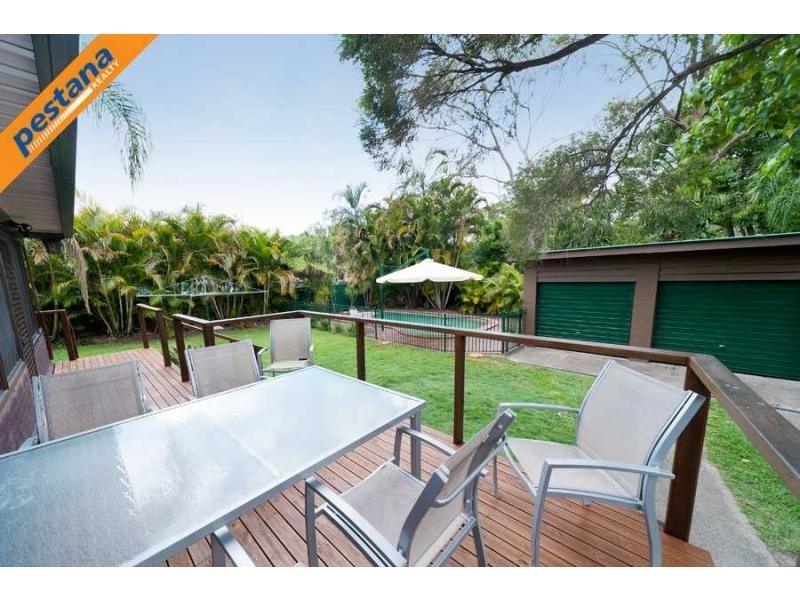 9 Eloise Avenue, Springwood QLD 4127