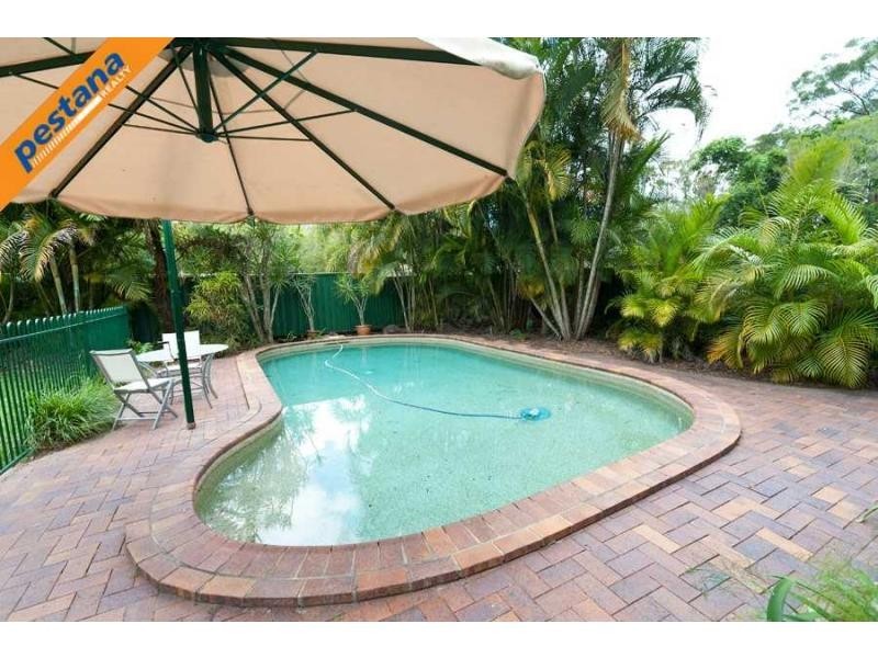 9 Eloise Avenue, Springwood QLD 4127