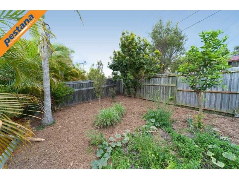 9 Eloise Avenue, Springwood QLD 4127