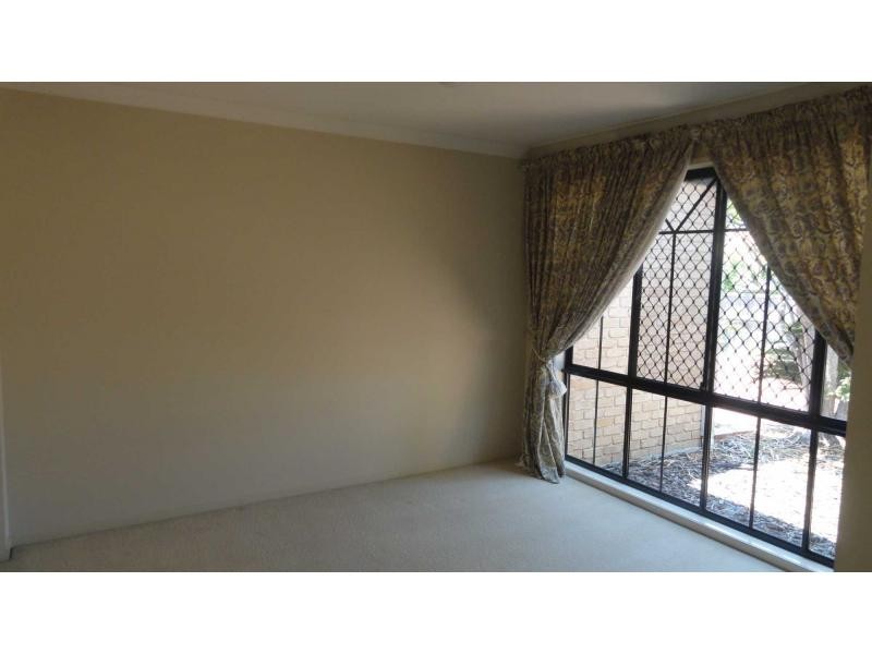 6 Earls Court, Calamvale QLD 4116