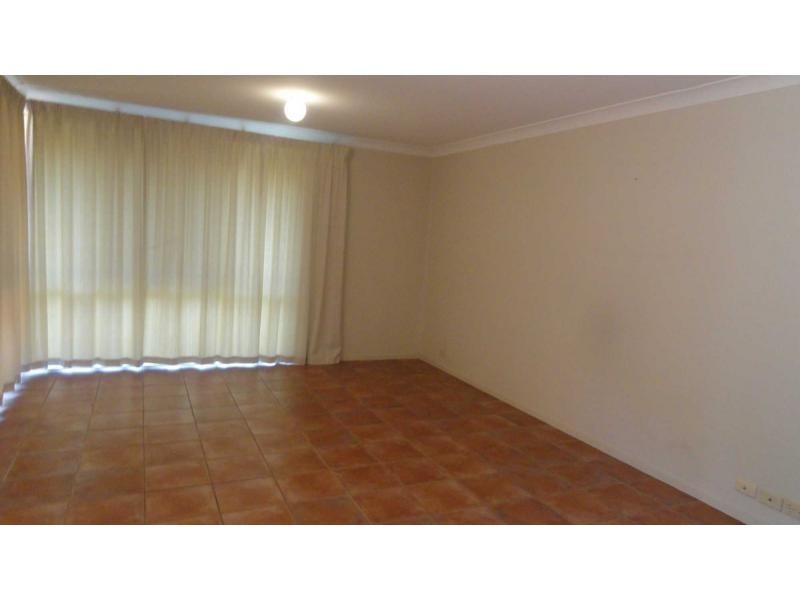 6 Earls Court, Calamvale QLD 4116