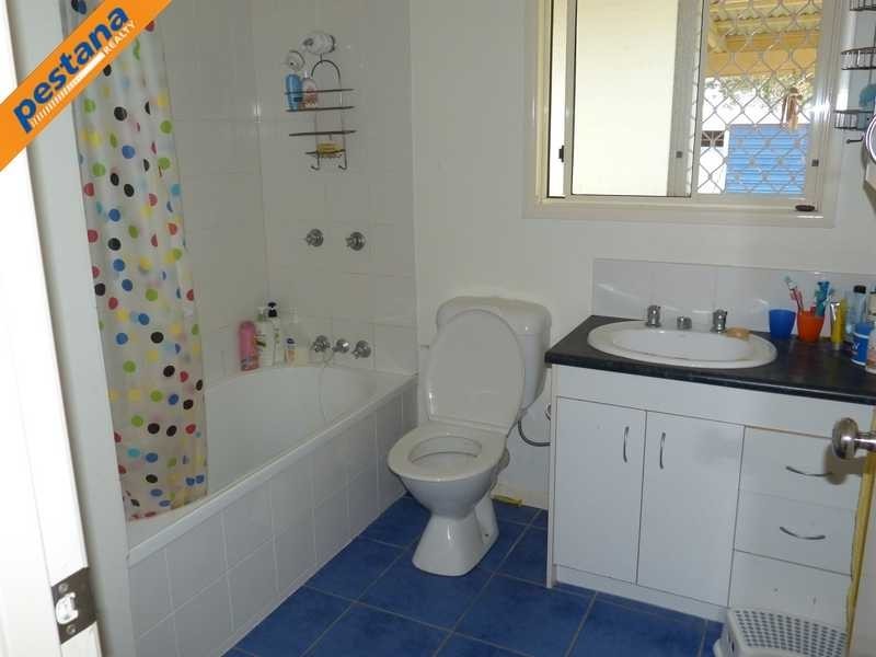 28 Southgate Drive, Woodridge QLD 4114