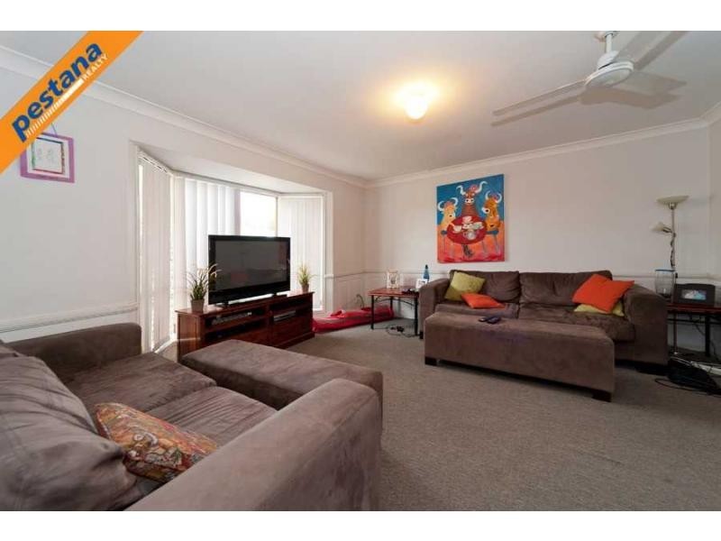 24 Elbe Place, Meadowbrook QLD 4131