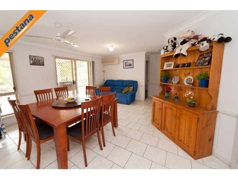 24 Elbe Place, Meadowbrook QLD 4131