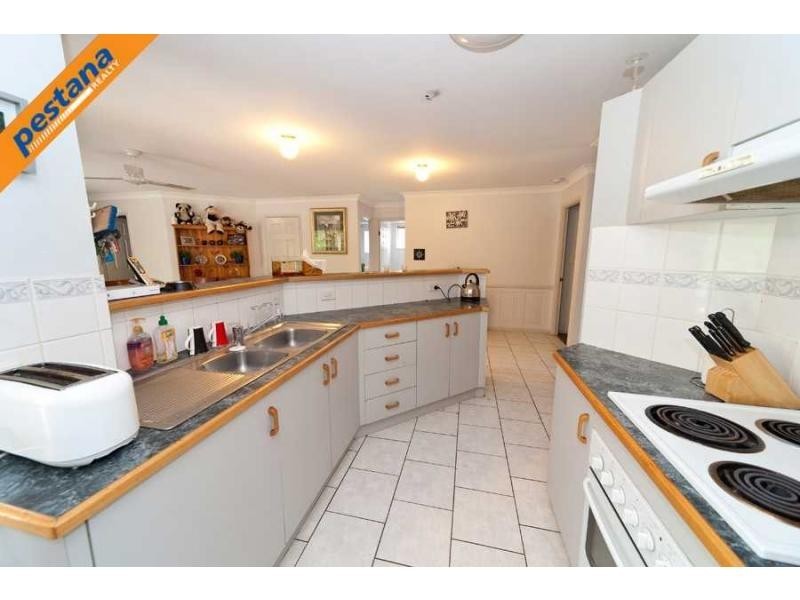 24 Elbe Place, Meadowbrook QLD 4131