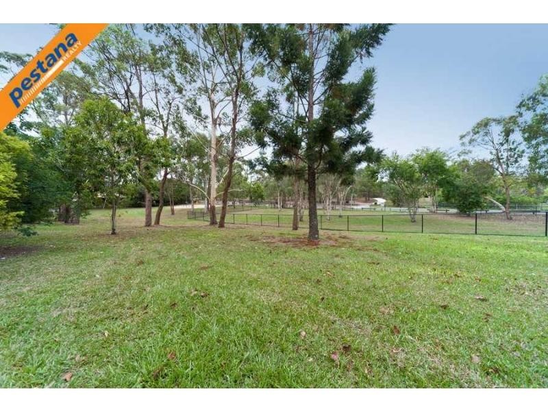 14 Grampian Court, Rochedale South QLD 4123