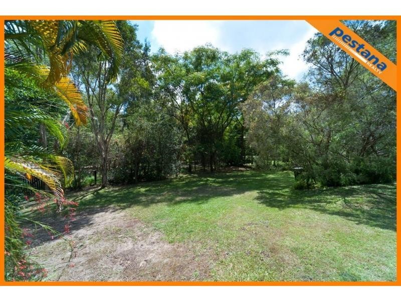 144 Dennis Road, Springwood QLD 4127