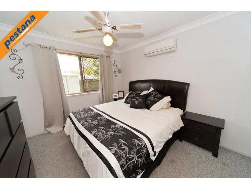 8 Torina Place, Meadowbrook QLD 4131