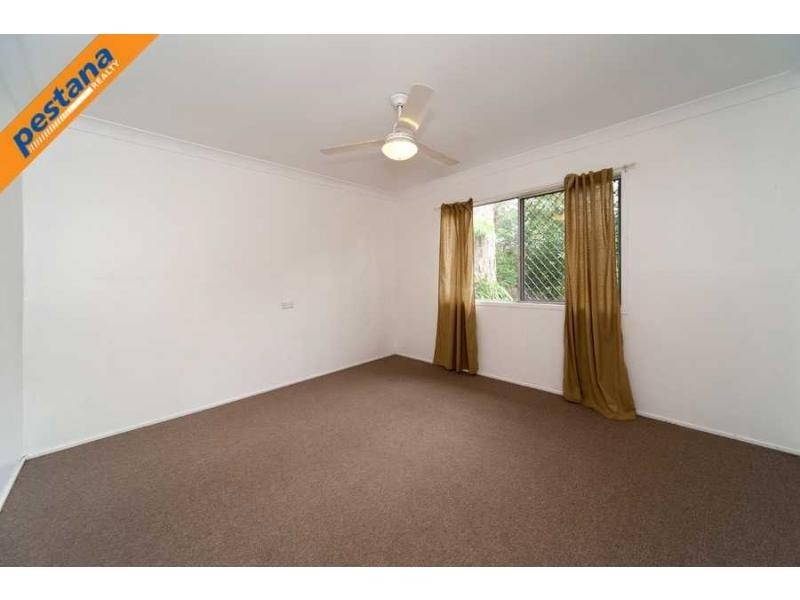 20 Spruce Street, Kingston QLD 4114