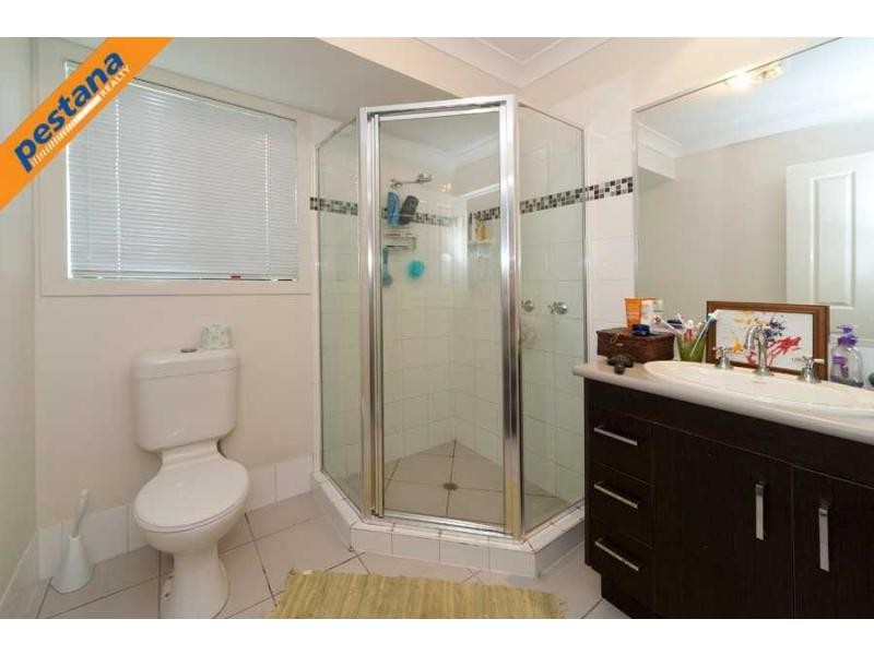 27 Easy Street, Loganholme QLD 4129