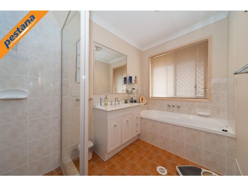 19 Fairway Drive, Meadowbrook QLD 4131