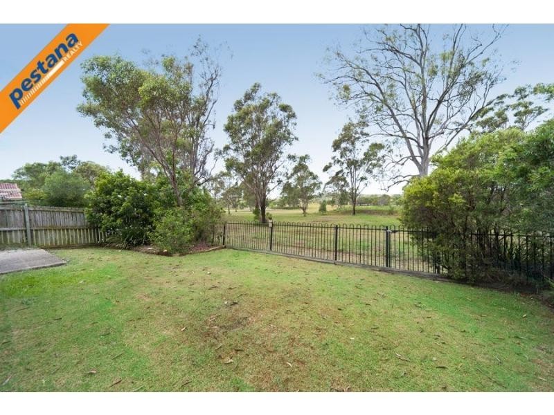 19 Fairway Drive, Meadowbrook QLD 4131