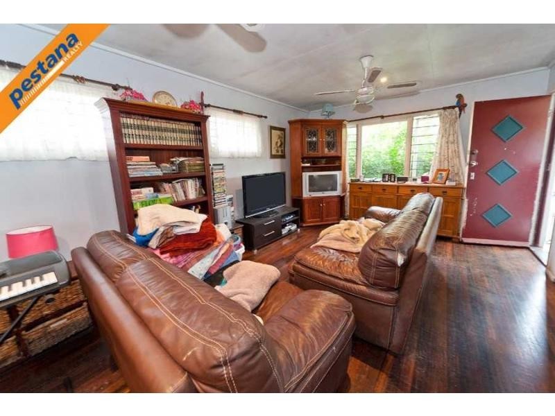 30 Reading Street, Logan Central QLD 4114